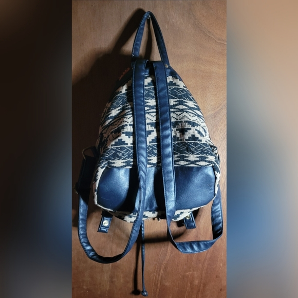 Cute boho mini backpack - Picture 3 of 3